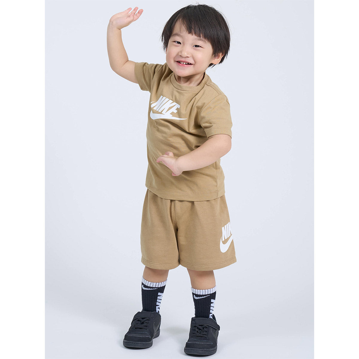 トドラー(90-100cm) セット商品 NIKE(ナイキ) NKN CLUB TEE & SHORT SET
