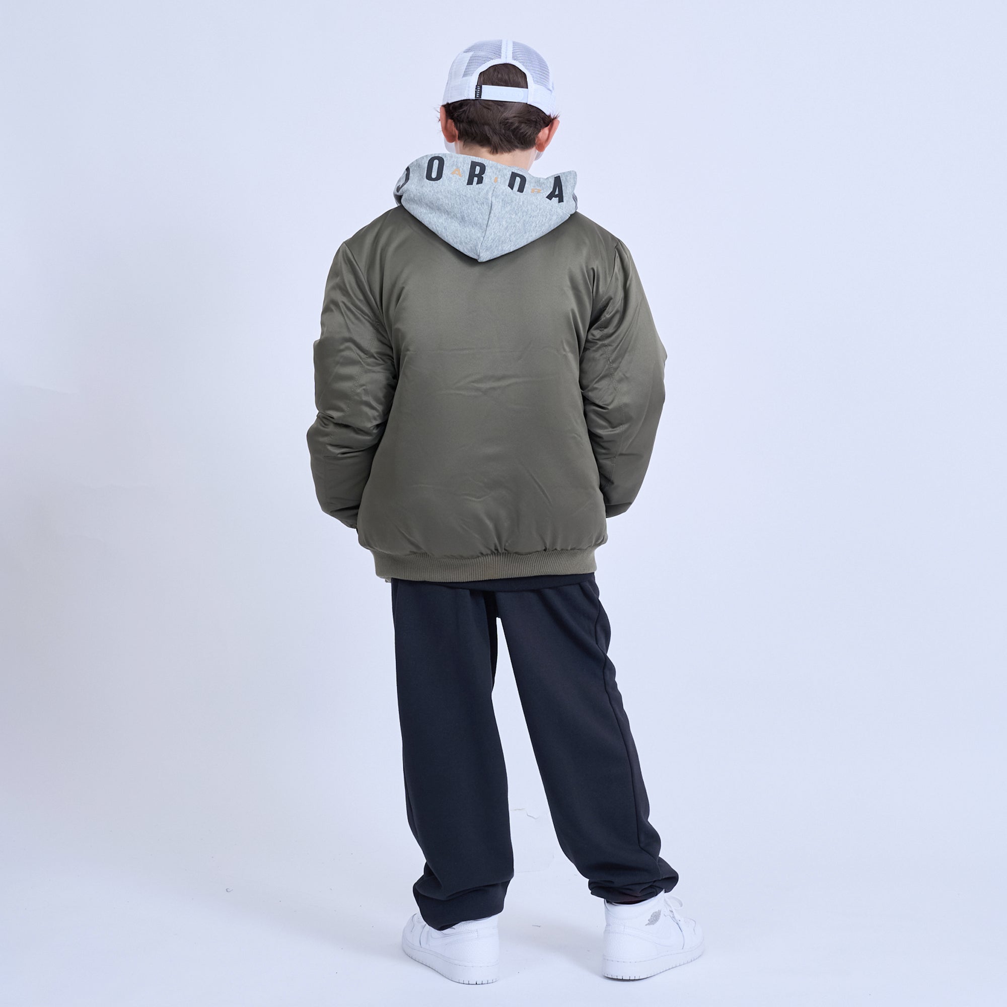 ジュニア(130-170cm) アウター JORDAN(ジョーダン) JDN BIG LOGO