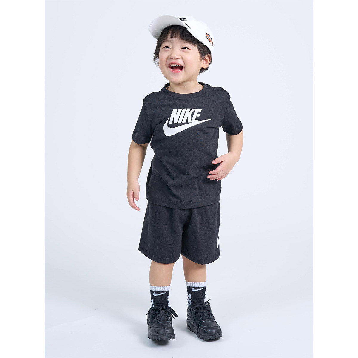 トドラー(90-100cm) セット商品 NIKE(ナイキ) NKN CLUB TEE & SHORT SET