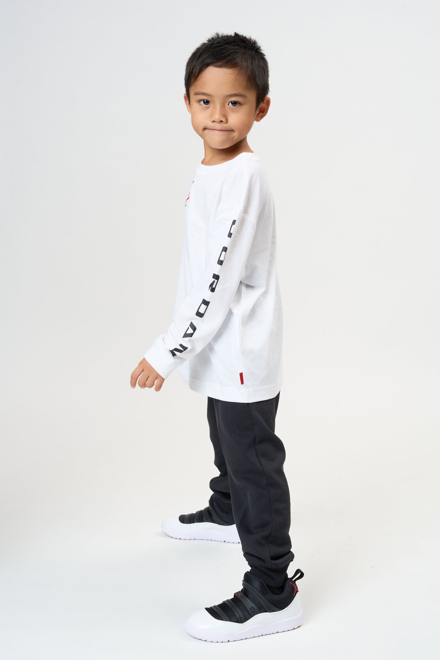 キッズ(105-120cm)  JORDAN(ジョーダン) 長袖Tシャツ JDB MJ AIR HBR LS SHIRT