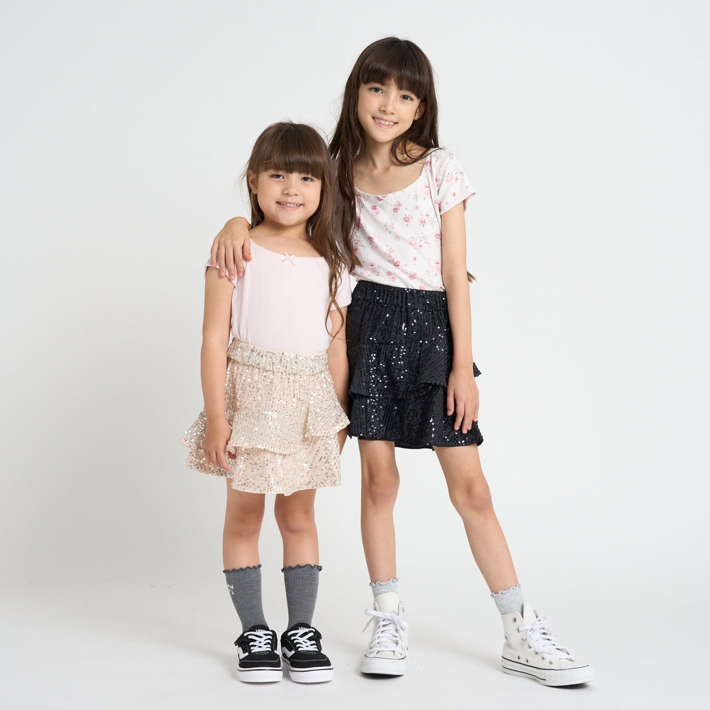 【110-170cm】 スカート A&F(アバクロンビー&フィッチ) AFG SEQUIN TIERED SKIRT