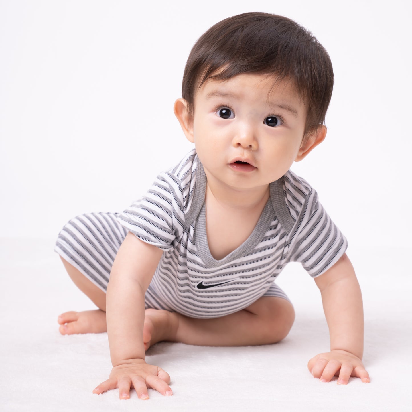 【公式限定】ベビー(55-70cm)  NIKE(ナイキ) セットアップ NKN Y/D STRIPE BODYSUIT SHORT