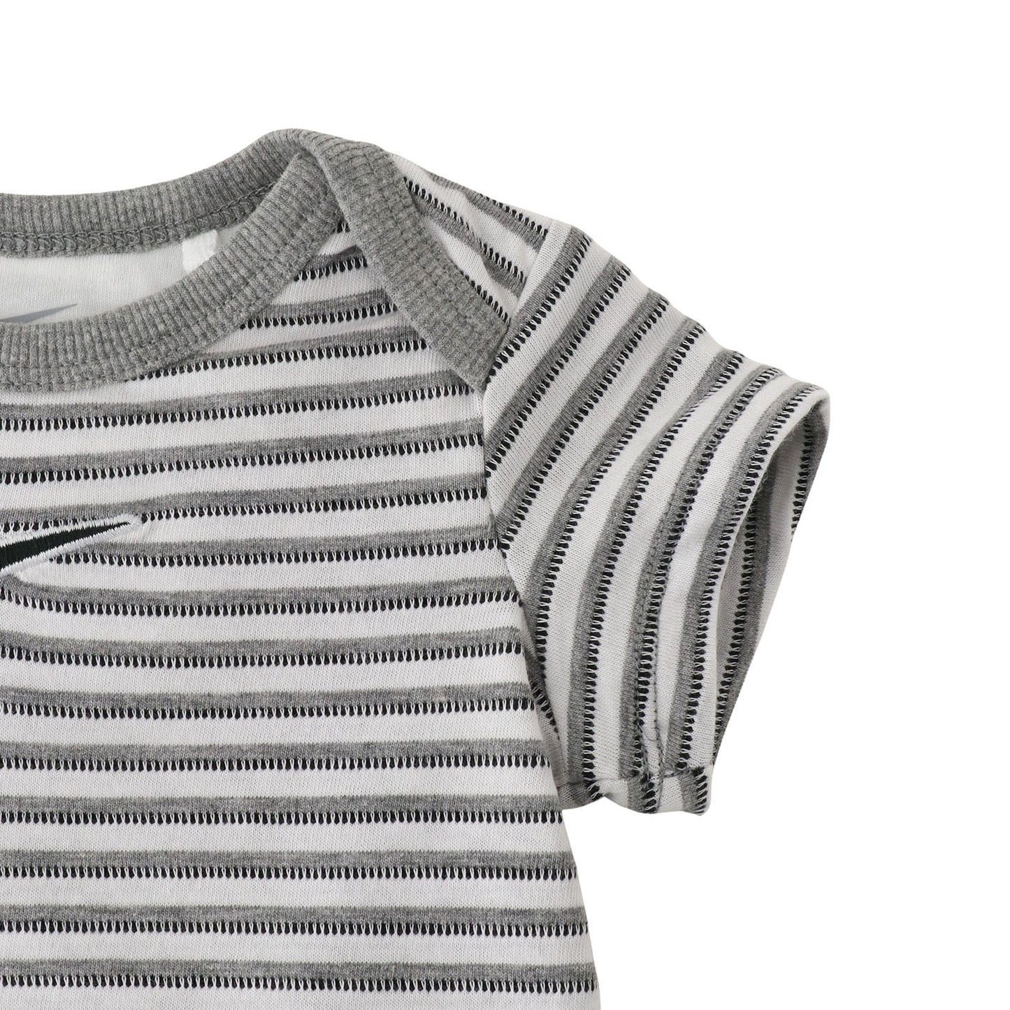 【公式限定】ベビー(55-70cm)  NIKE(ナイキ) セットアップ NKN Y/D STRIPE BODYSUIT SHORT