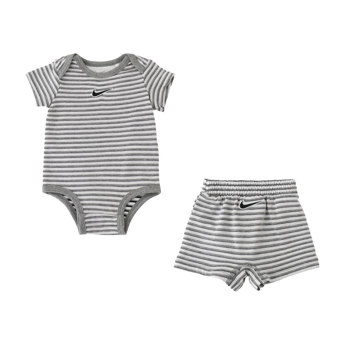 【公式限定】ベビー(55-70cm) NIKE(ナイキ) セットアップ NKN Y/D STRIPE BODYSUIT SHORT