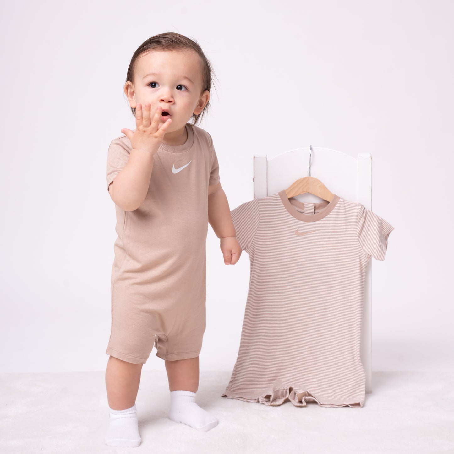 【公式限定】ベビー(80-90cm)  NIKE(ナイキ) ロンパース NKN ESSENTIALS 2PK ROMPER