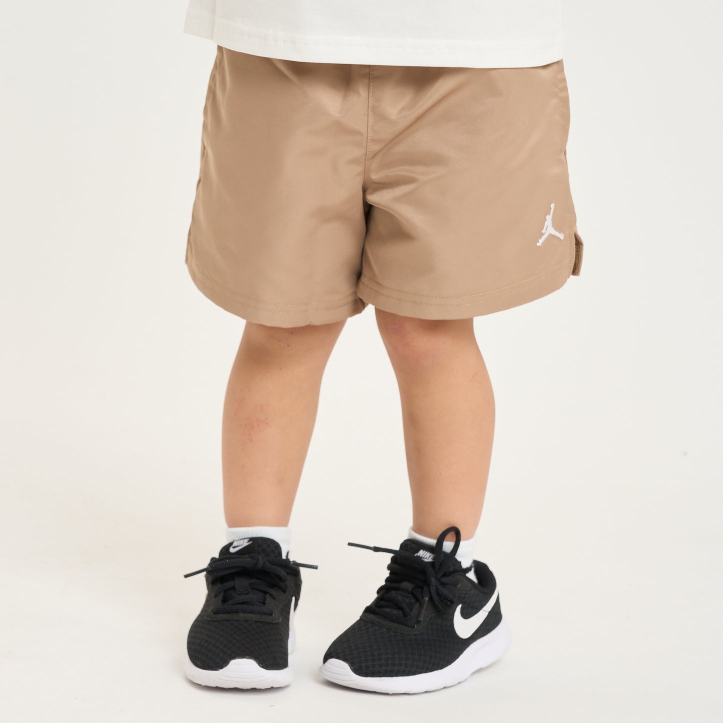 【公式限定】キッズ(105-120cm)  JORDAN(ジョーダン) セットアップ JDB JUMPMAN WOVEN PLAY SHORT S