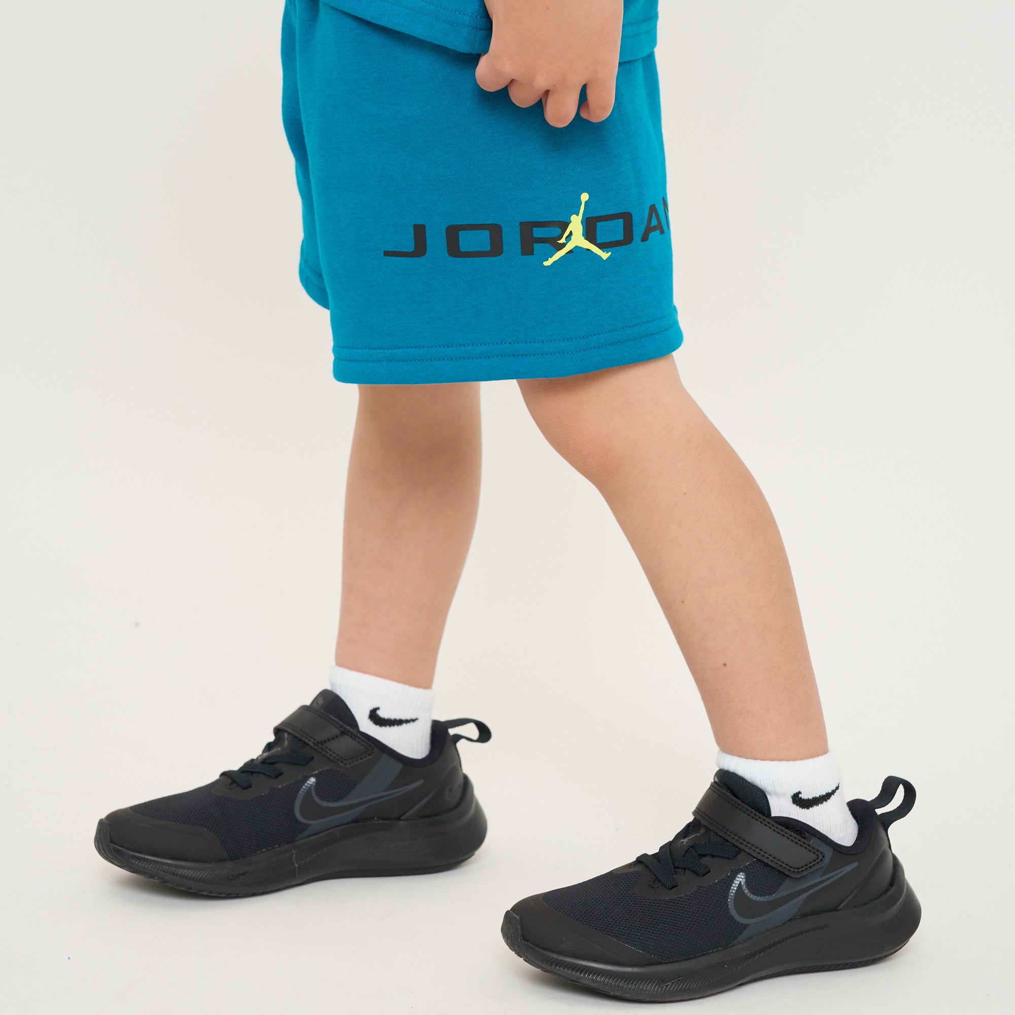 公式限定】キッズ(105-120cm) JORDAN(ジョーダン) セットアップ JDB MJ