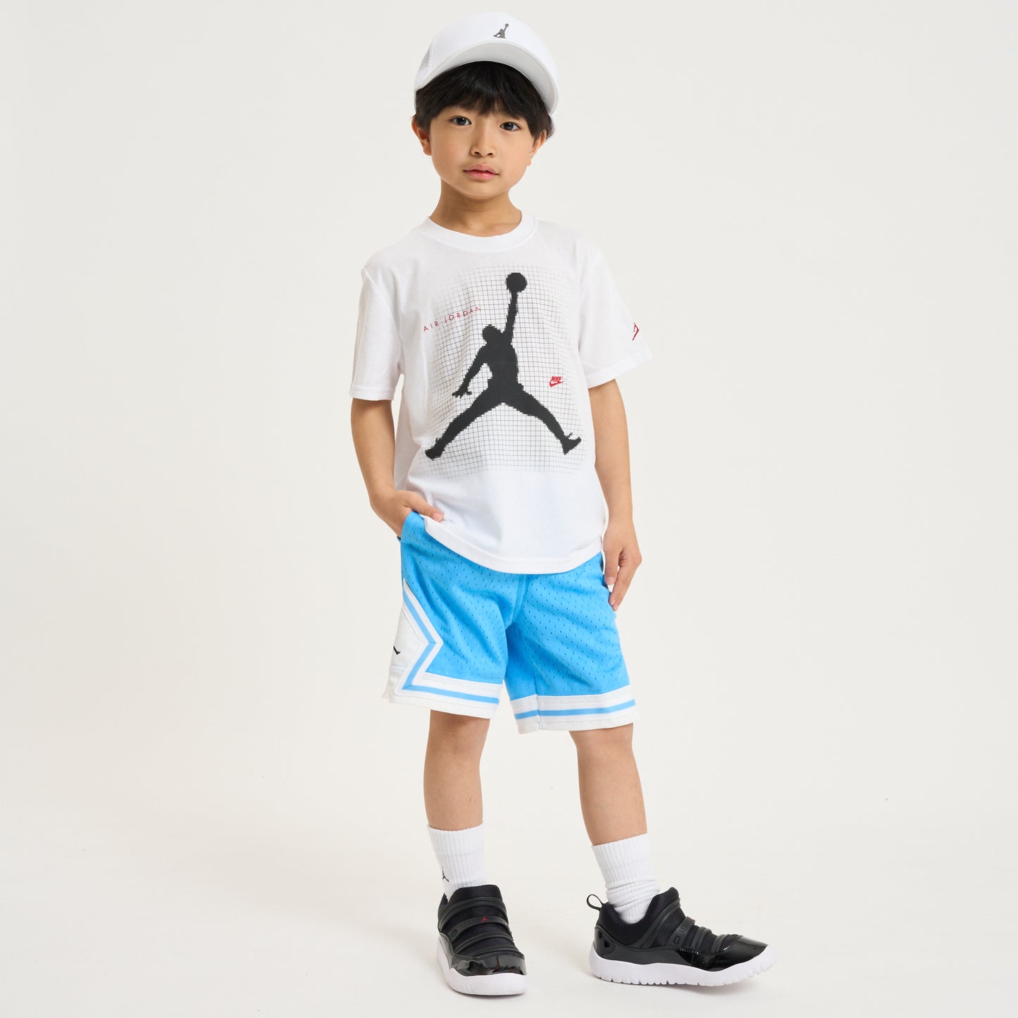 【公式限定】キッズ(105-120cm)  JORDAN(ジョーダン) 半袖Tシャツ JDB JUMPMAN GRID BLUR