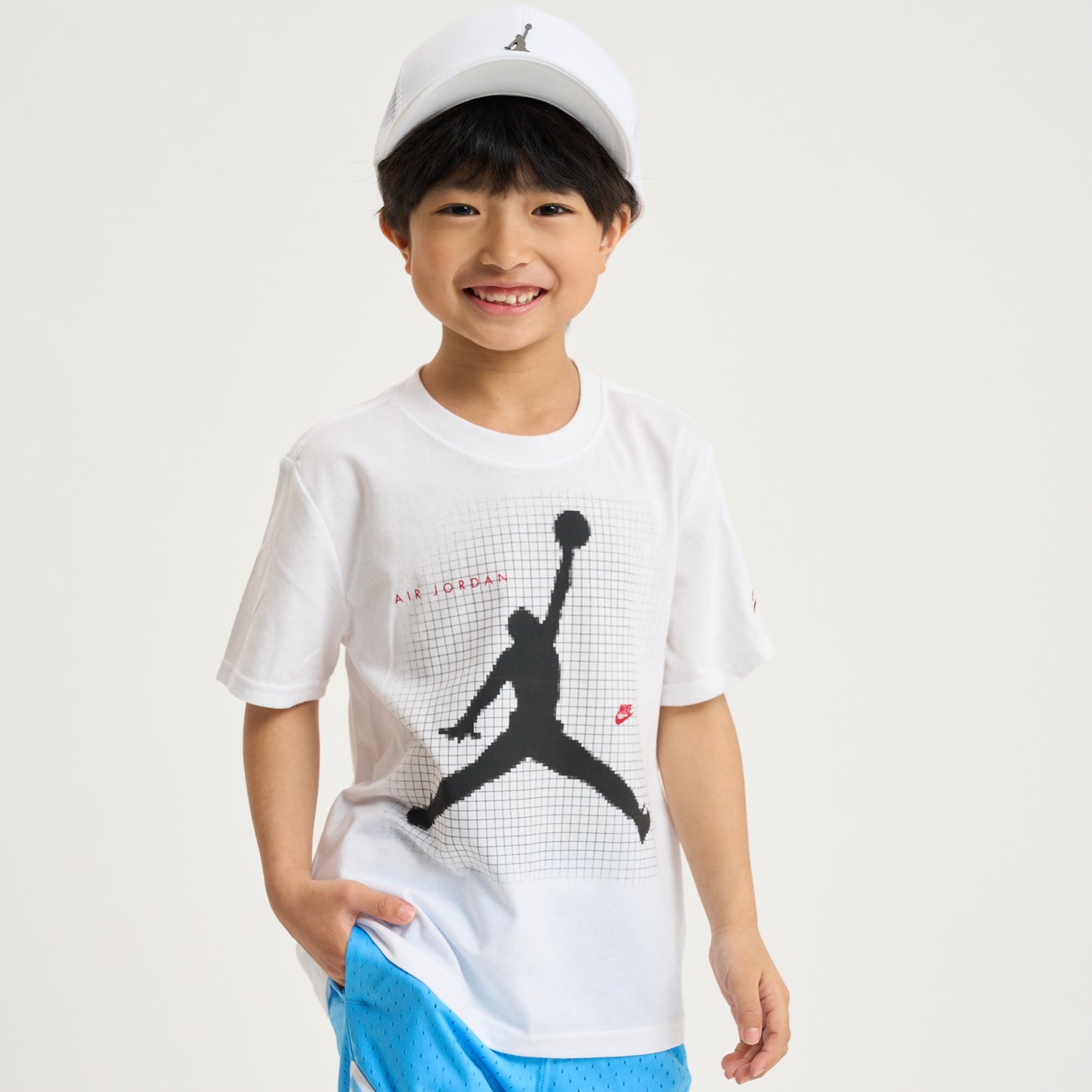 【公式限定】キッズ(105-120cm)  JORDAN(ジョーダン) 半袖Tシャツ JDB JUMPMAN GRID BLUR
