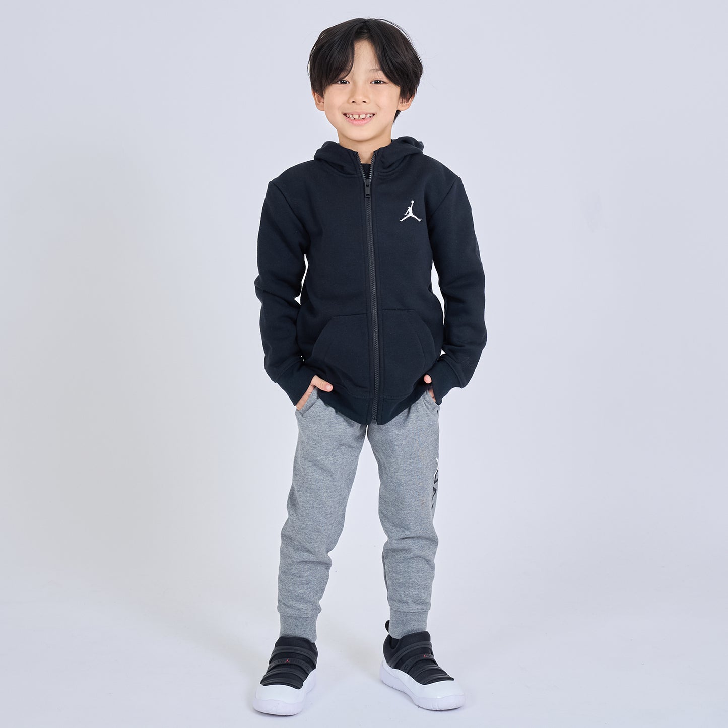 キッズ(105-120cm) アウター JORDAN(ジョーダン) JDB ESSENTIALS FZ HOODIE