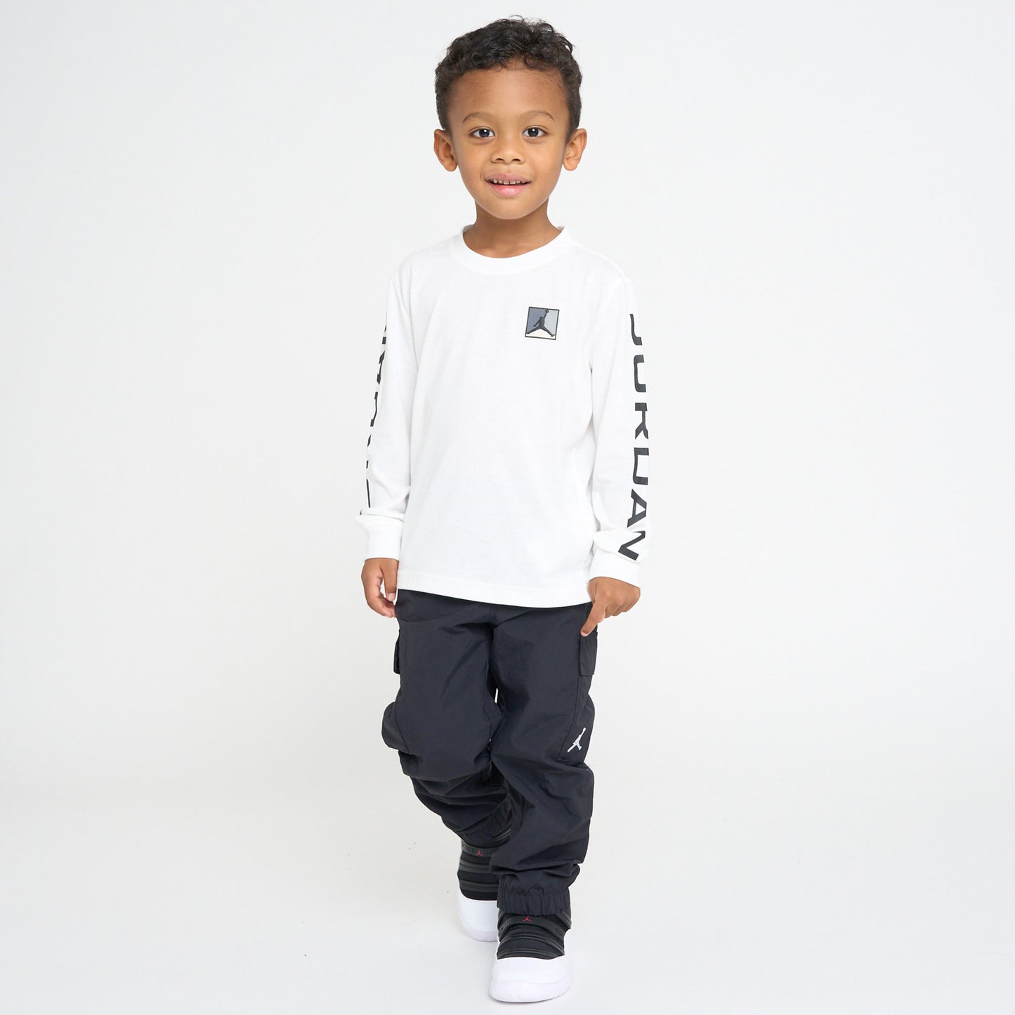 キッズ(105-120cm) Tシャツ JORDAN(ジョーダン) JDB MJ ESS BASELINE LS TEE