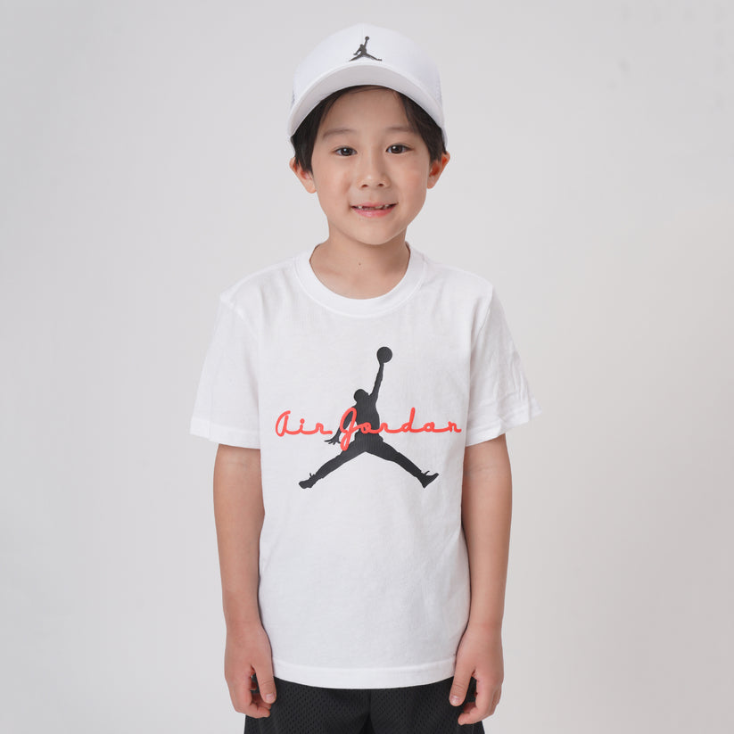 【公式限定】キッズ(105-120cm)  JORDAN(ジョーダン) 半袖Tシャツ JDN FLIGHT ESSENTIALS SCRIPT