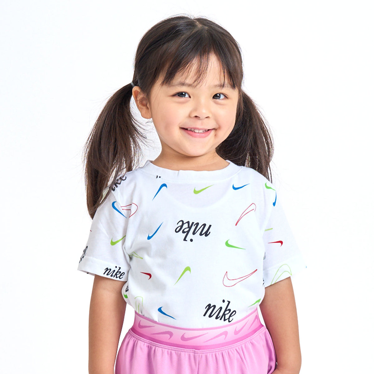 キッズ(105-120cm) Tシャツ NIKE(ナイキ) NKB NIKE SCRIPT SWOOSH TOSS AO