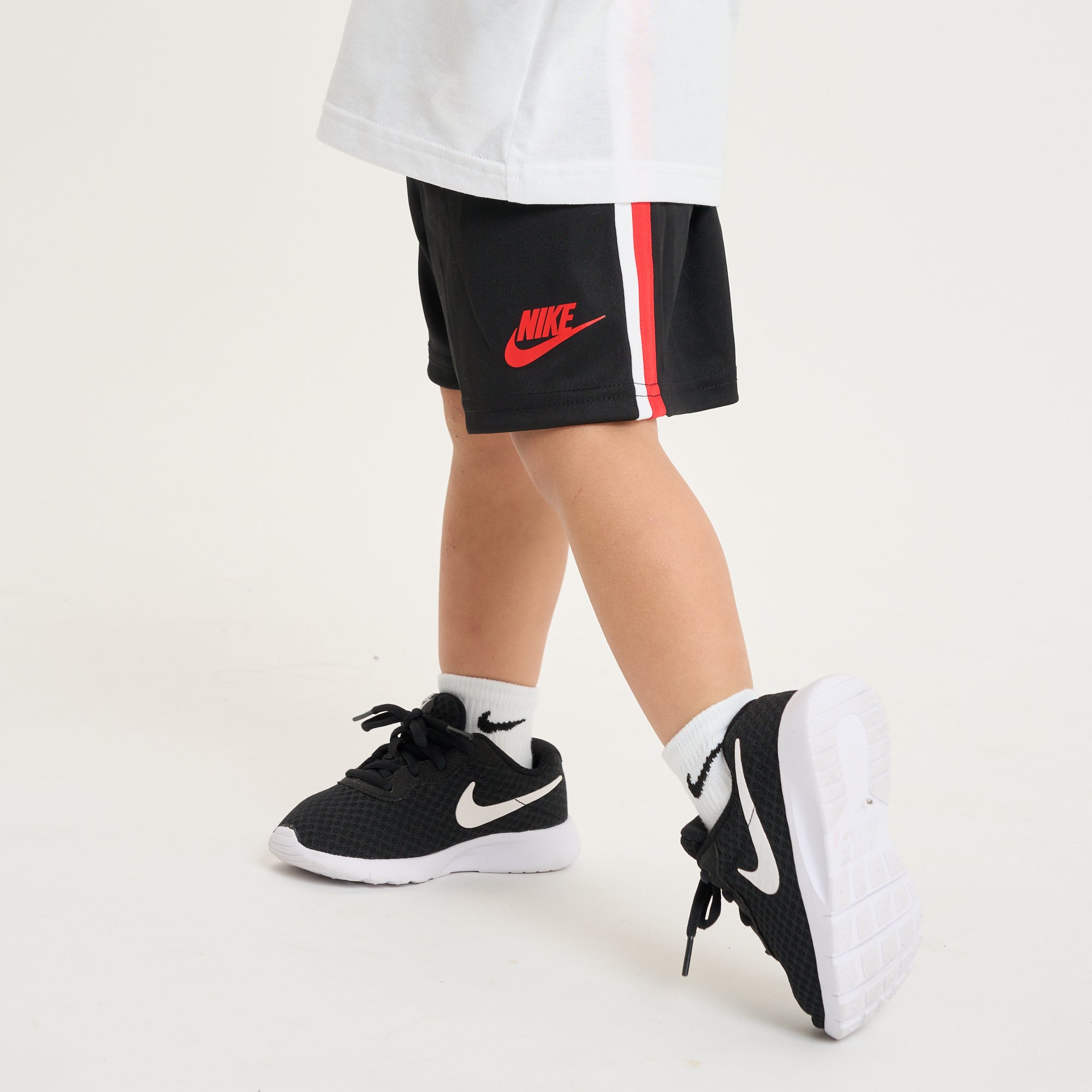 キッズ(105-120cm) NIKE(ナイキ) セットアップ NKB B NSW TRICOT SHORT