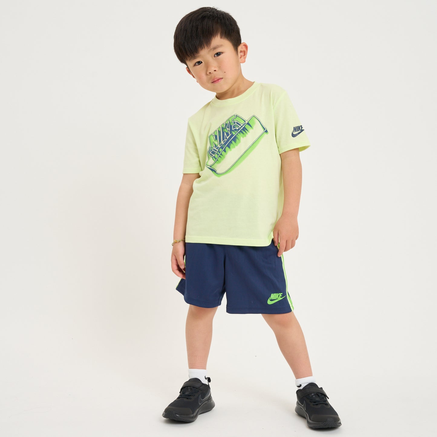 キッズ(105-120cm)  NIKE(ナイキ) セットアップ NKB B NSW TRICOT SHORT SET