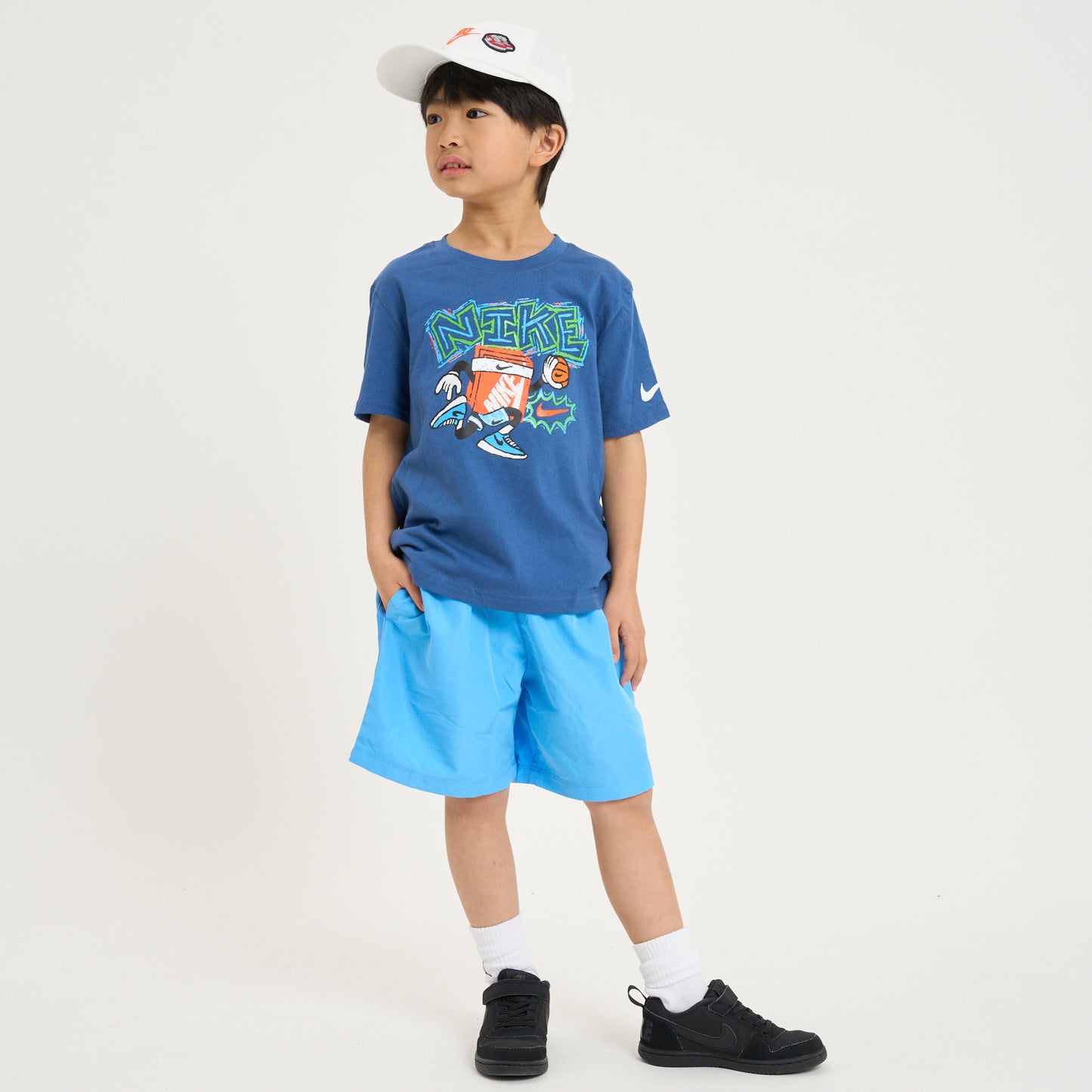 キッズ(105-120cm)  NIKE(ナイキ) 半袖Tシャツ NKB CHALKY BOXY BBALL TEE