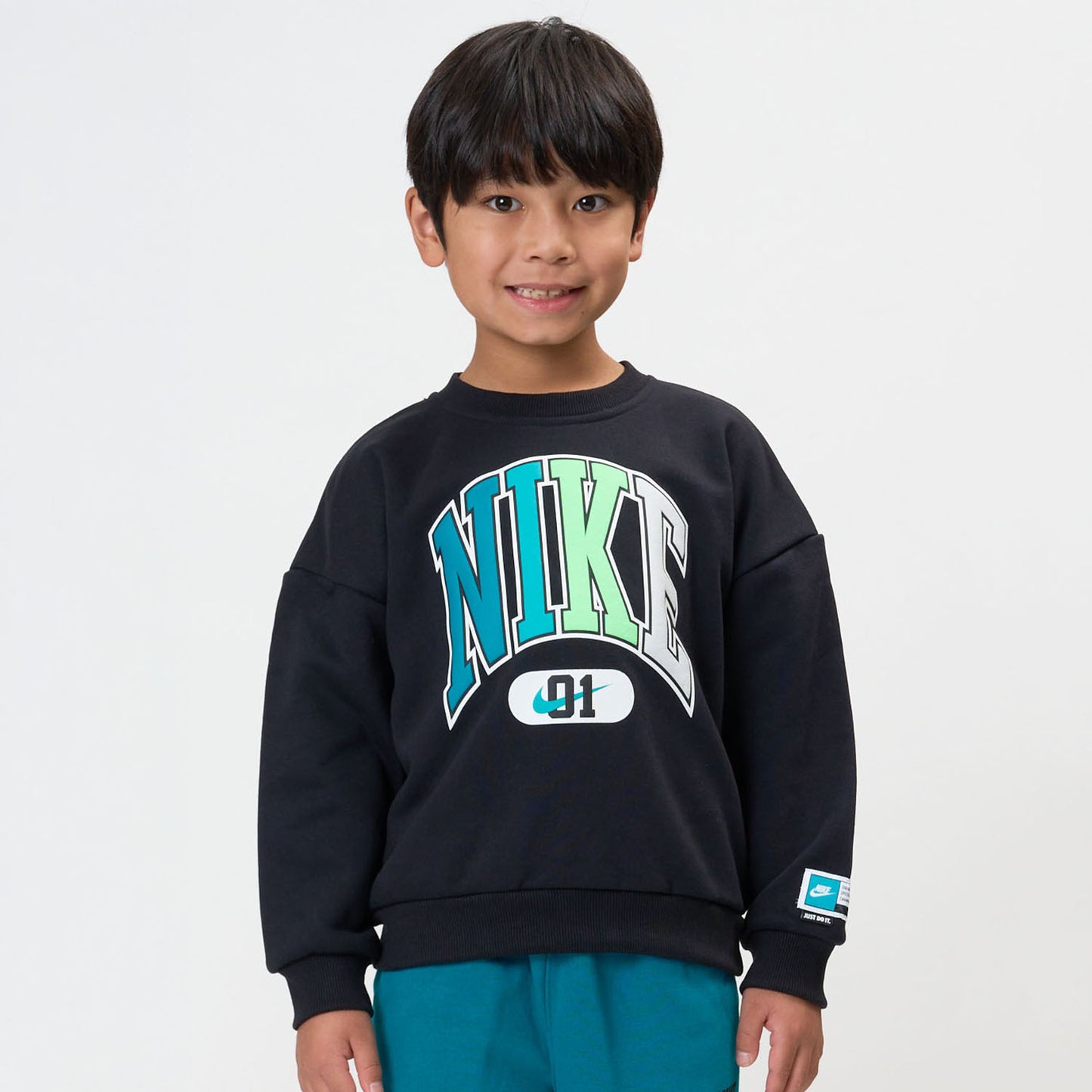 キッズ(105-120cm)  NIKE(ナイキ) トレーナー NKB B NSW MULTISPORT FLC CREW