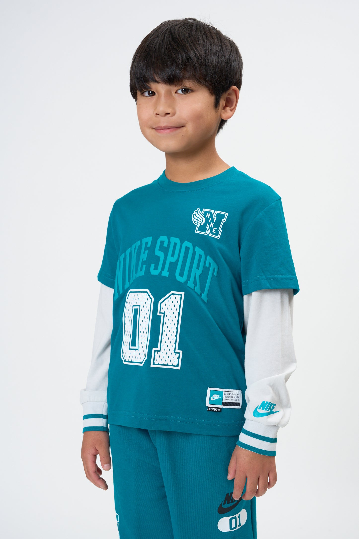 キッズ(105-120cm)  NIKE(ナイキ) 長袖Tシャツ NKB MULTISPORT MIDTOWN LONG SL