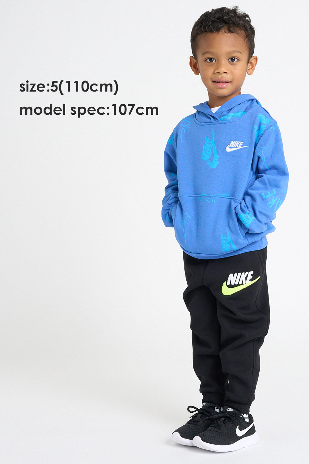 キッズ(105-120cm) トレーナー/パーカー NIKE(ナイキ) NKN CLUB BRAND ENERGY AOP HOOD