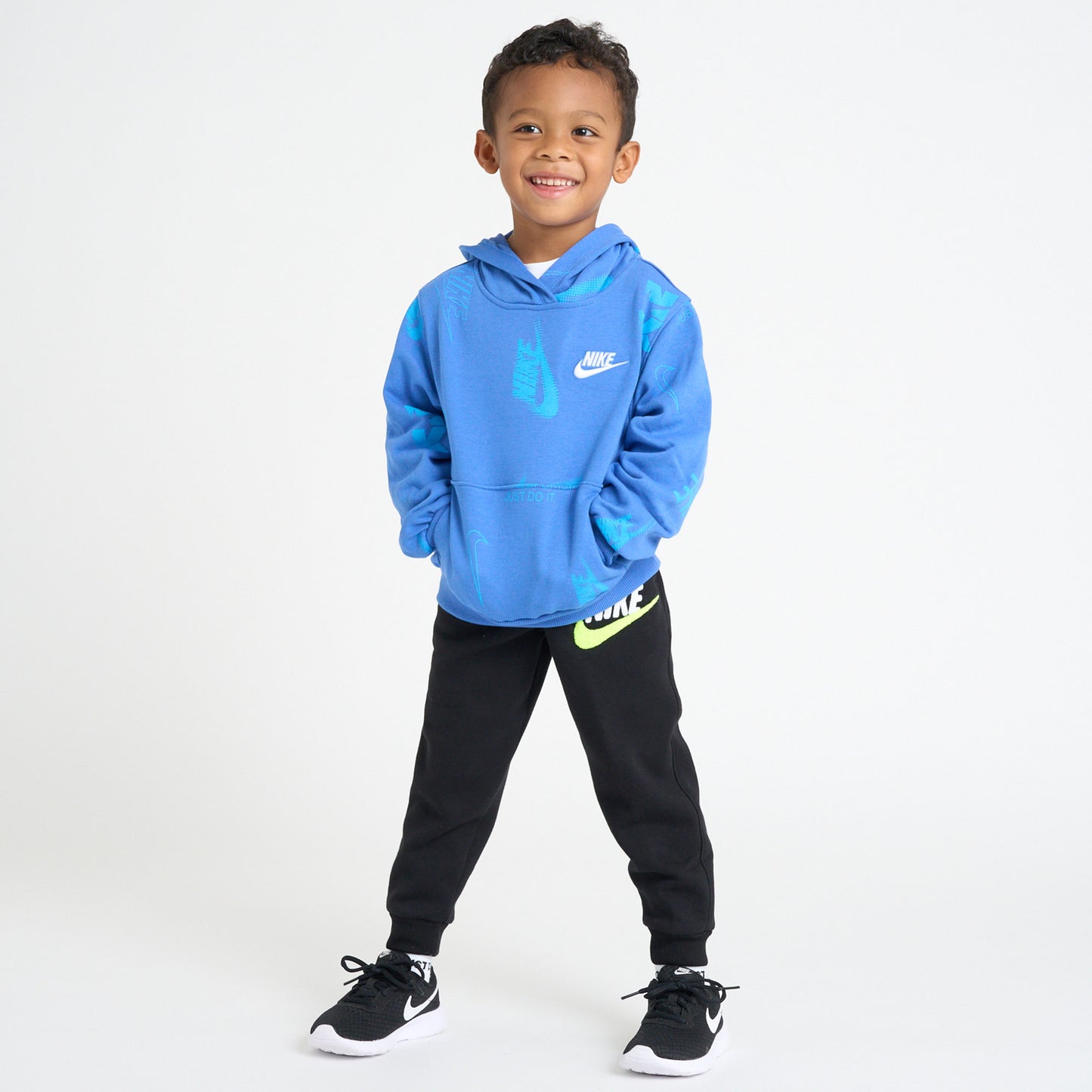 キッズ(105-120cm) トレーナー/パーカー NIKE(ナイキ) NKN CLUB BRAND ENERGY AOP HOOD