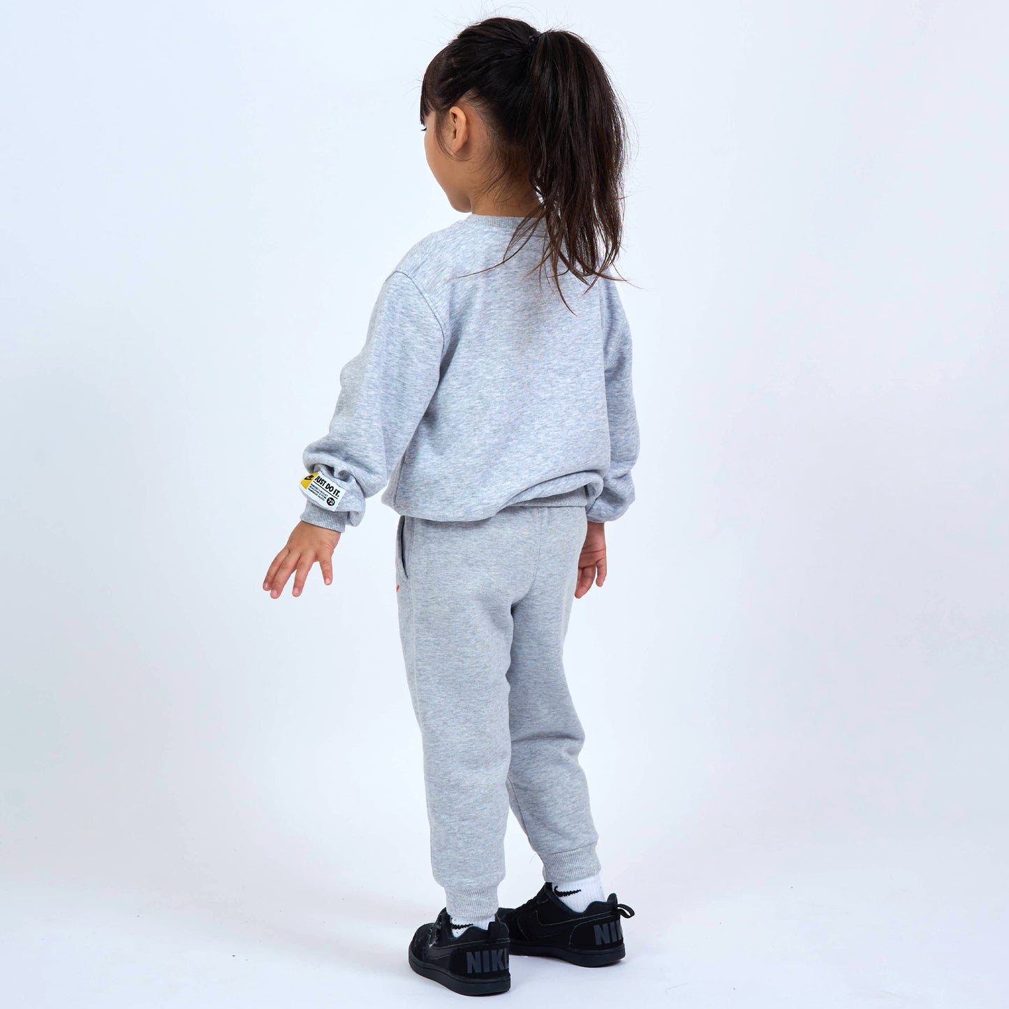 キッズ(105-120cm) トレーナー/パーカー NIKE(ナイキ) NKB B NSW P.E. GFX CREW