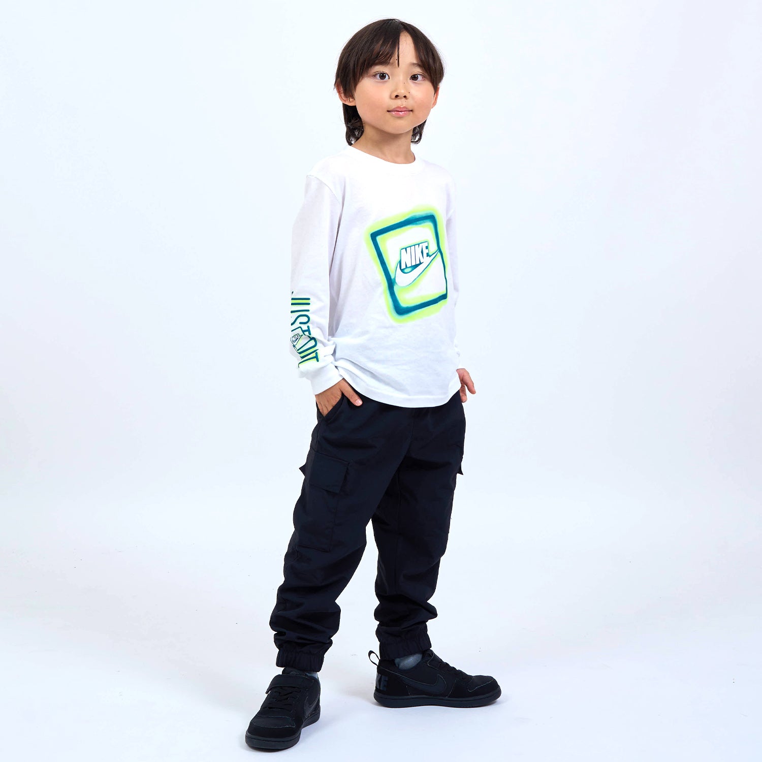 キッズ(105-120cm) Tシャツ NIKE(ナイキ) NKB NEON BOX FUTURA
