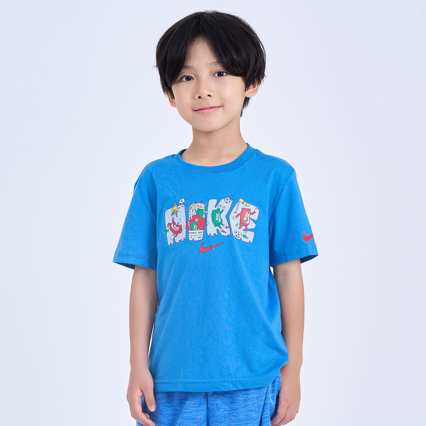 キッズ(105-120cm)  NIKE(ナイキ) 半袖Tシャツ NKB BOXY MULTI SPORT GRAPHIC T