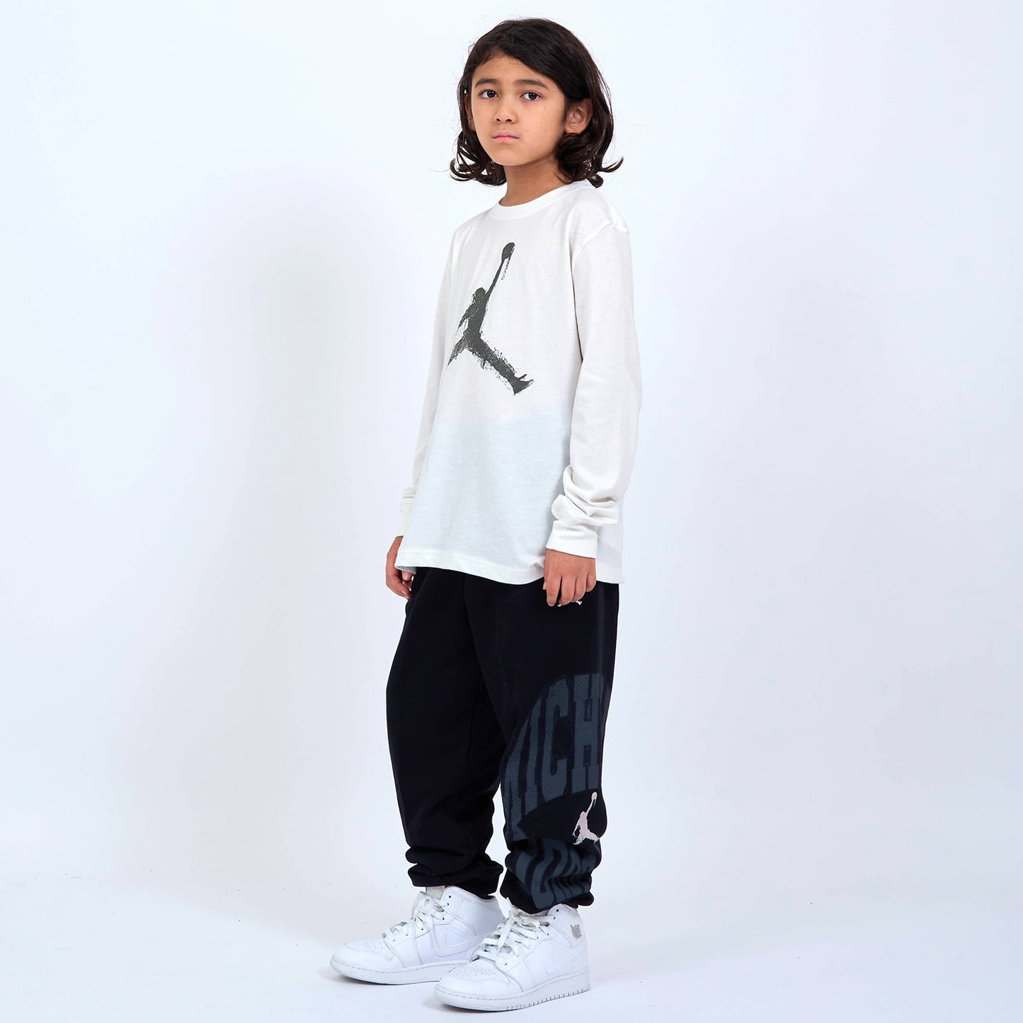 ジュニア(130-170cm) Tシャツ JORDAN(ジョーダン) JDB JUMPMAN DRIPS