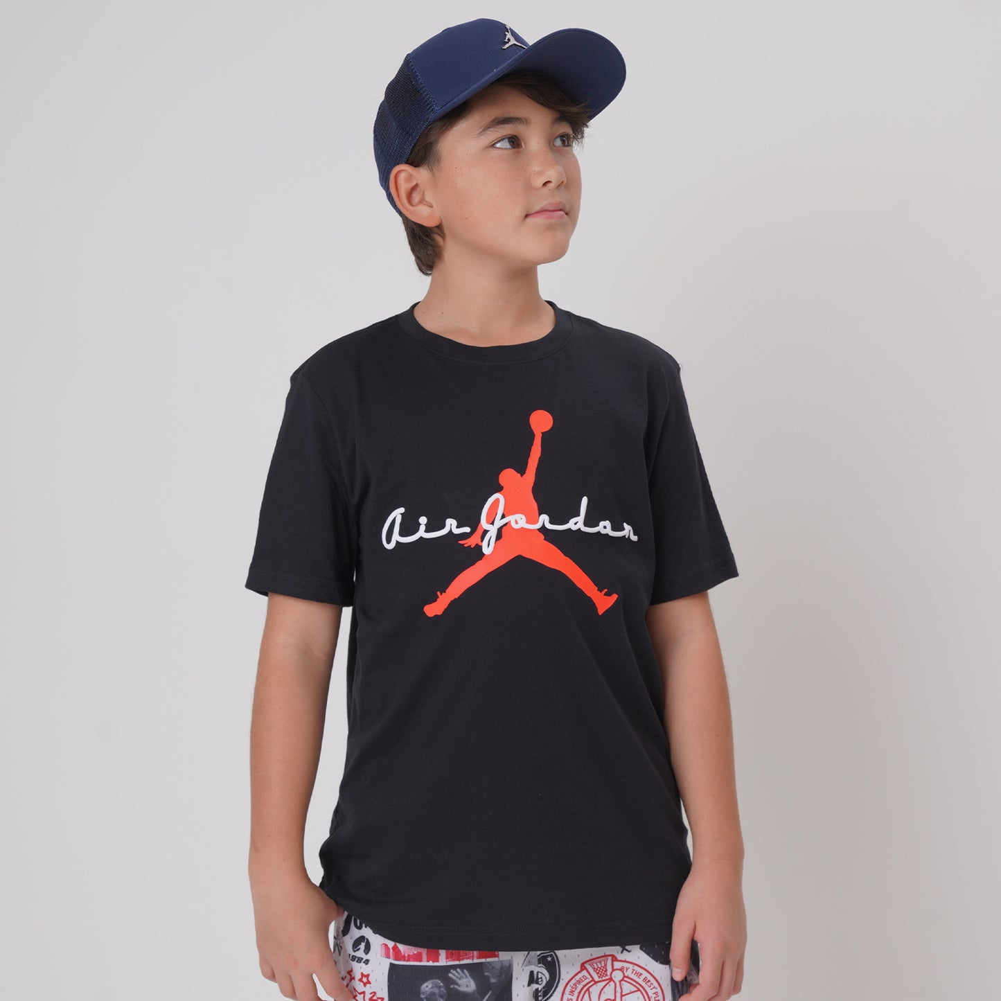 ジュニア(130-170cm)  JORDAN(ジョーダン) 半袖Tシャツ JDN FLIGHT ESSENTIALS SCRIPT