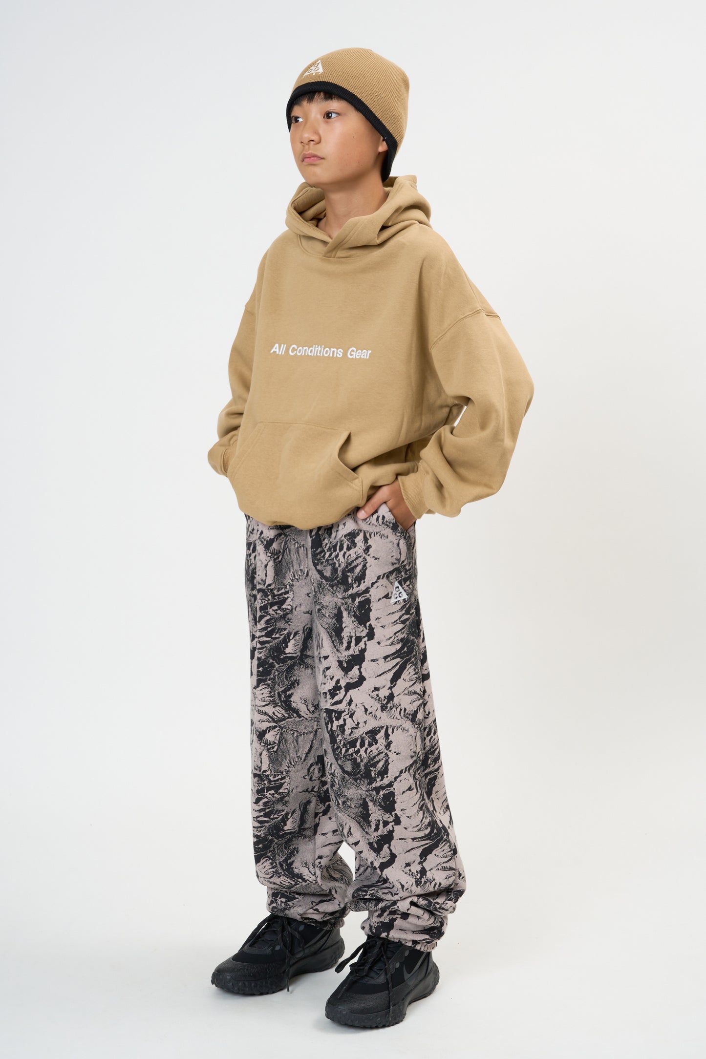 ジュニア(130-170cm) NIKE ACG (ナイキ) パーカー ACB B ACG GFX PEAKY FLEECE HOO
