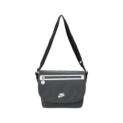 バッグ NIKE(ナイキ) NAN NK FUTURA MESSENGER LUNCH
