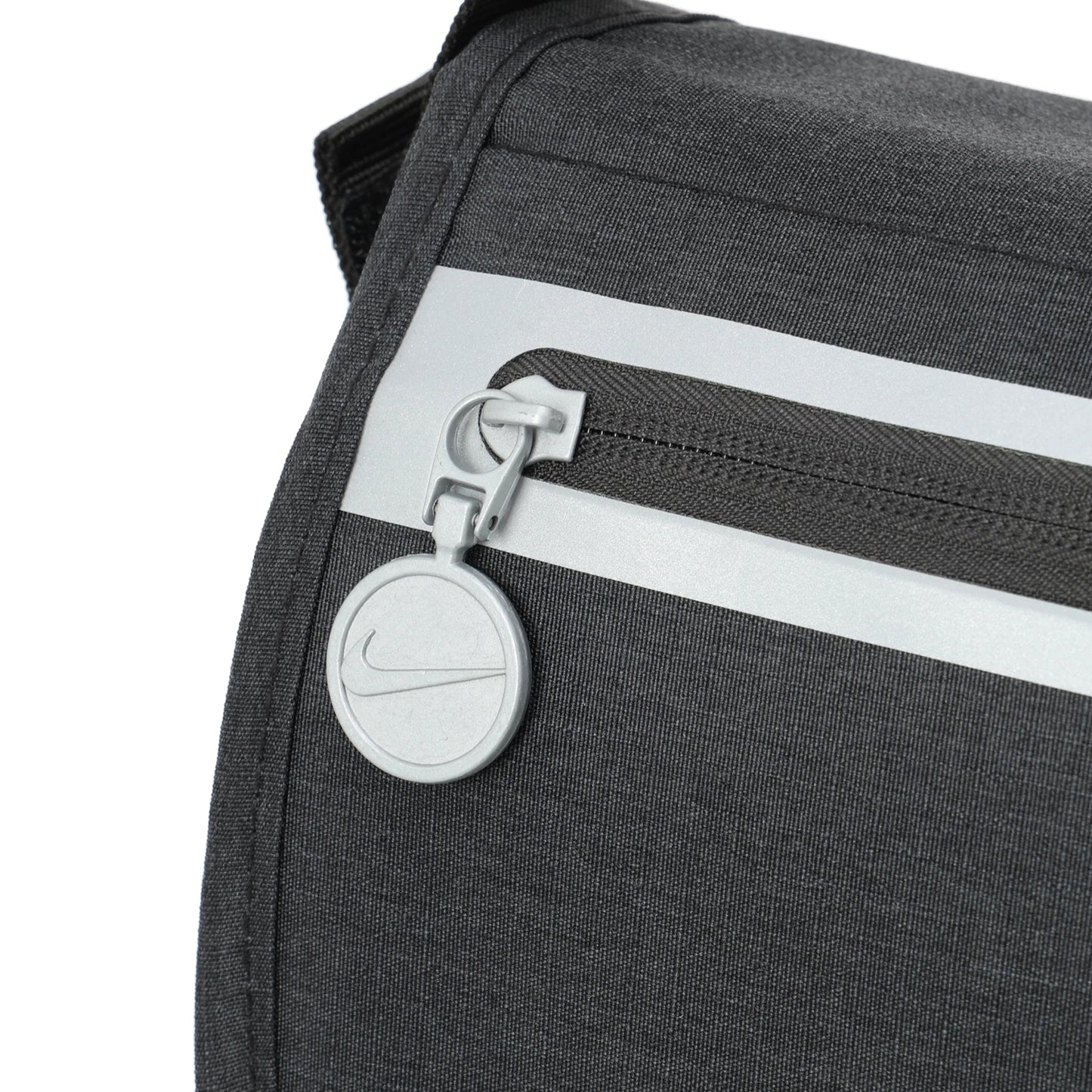 バッグ NIKE(ナイキ) NAN NK FUTURA MESSENGER LUNCH