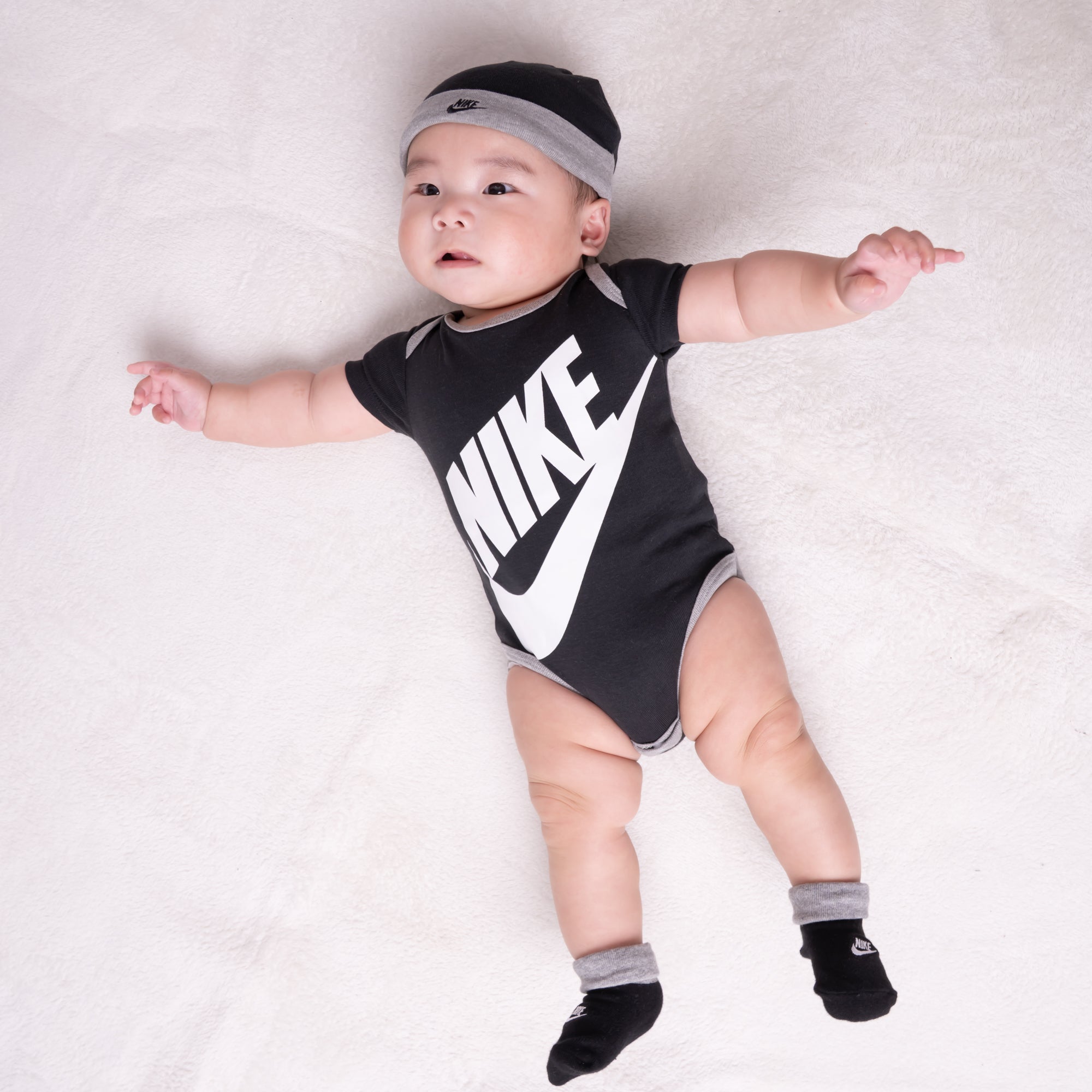 ベビー(6-12M) セット商品 NIKE(ナイキ) NHN FUTURA LOGO BOX SET