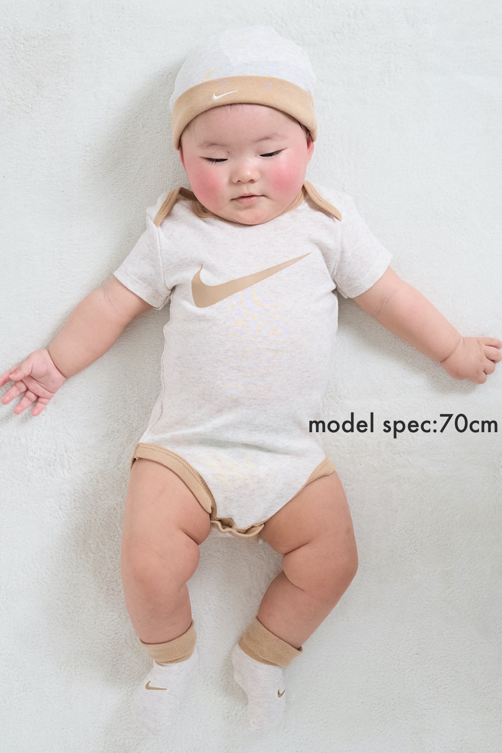 ベビー(6-12M) セット商品 NIKE(ナイキ) SWOOSH HAT/BODYSUIT/BOOTIE 3